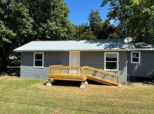 103 E McGee St, New Boston, TX 75570