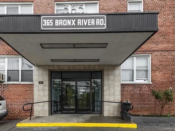 365 Bronx River Road #4B, Yonkers, NY 10704