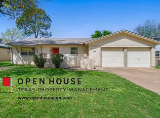 2510 Bent Tree Ln, Arlington, TX 76016