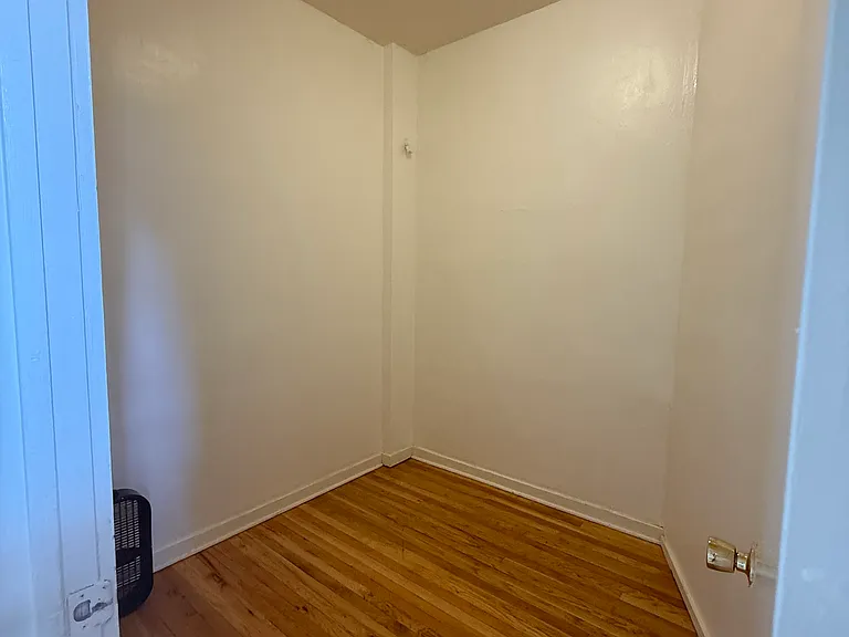1014 W Franklin St #1014 — Photo 5
