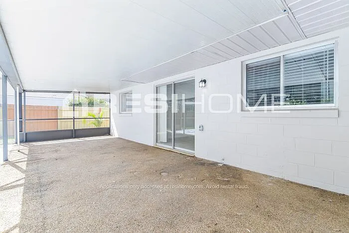 7226 Pleasant Dr — Photo 13