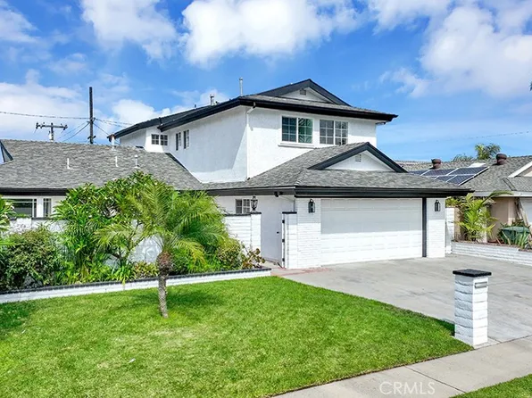 10321 Christmas Dr, Huntington Beach, CA 92646