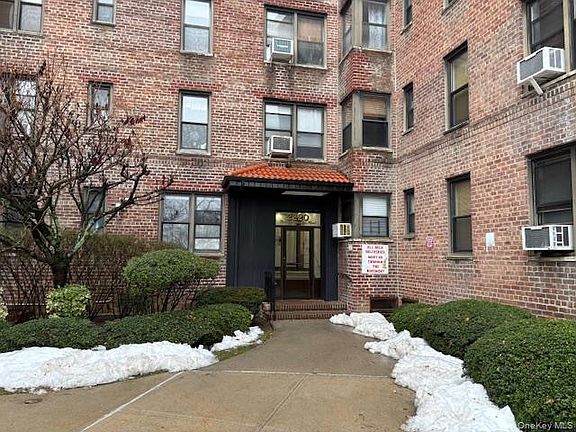 3rd image of 2220 Burnett Street #1G