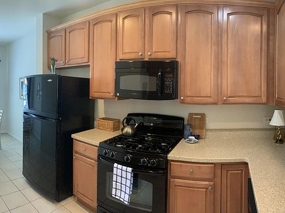 4th image of 3325 Comstock Ct