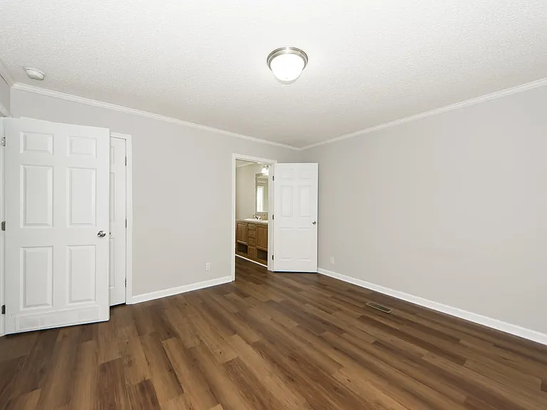 1911 Grimball Rd — Photo 16