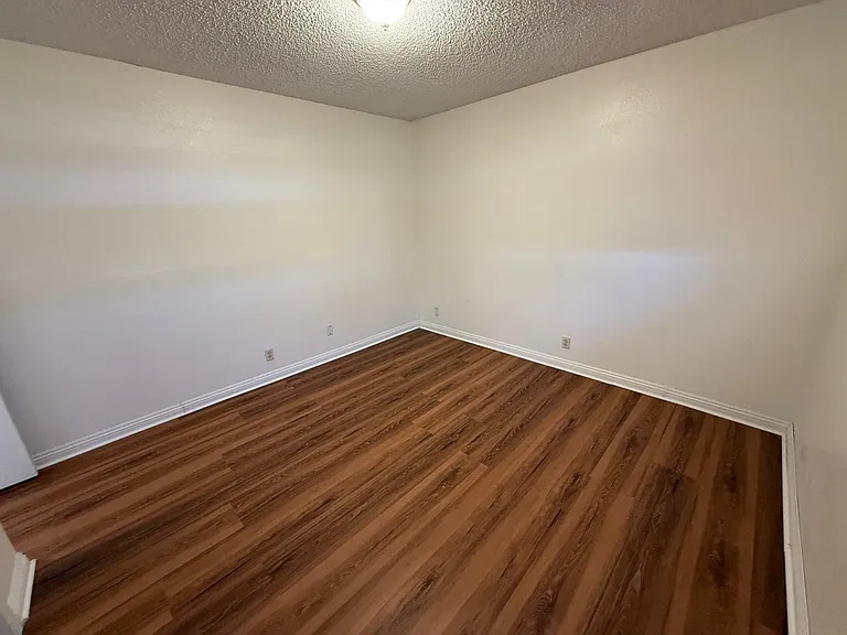 20788 Thunderbird Rd — Photo 40