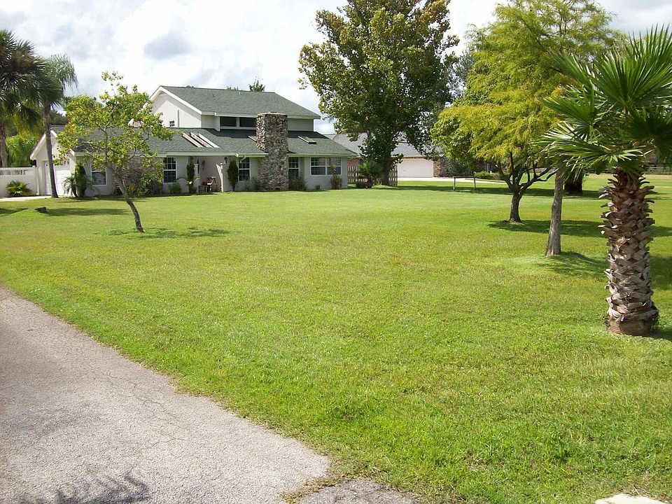 1st image of 380 Country Circle Dr E
