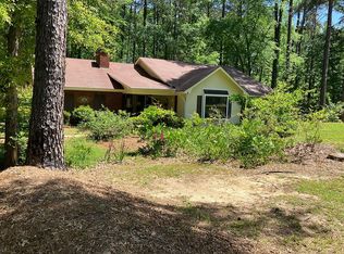 4201 Oakhill Dr, Terry, MS 39170