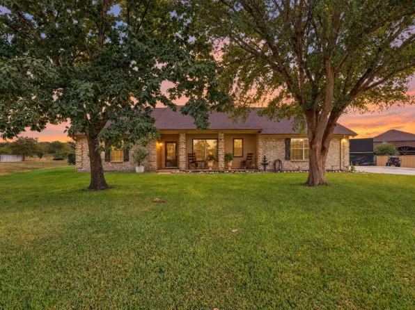10425 Brangus Dr, Crowley, TX 76036