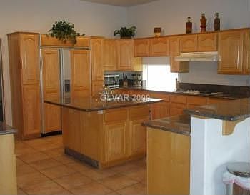 4th image of 2724 Lakecrest Dr