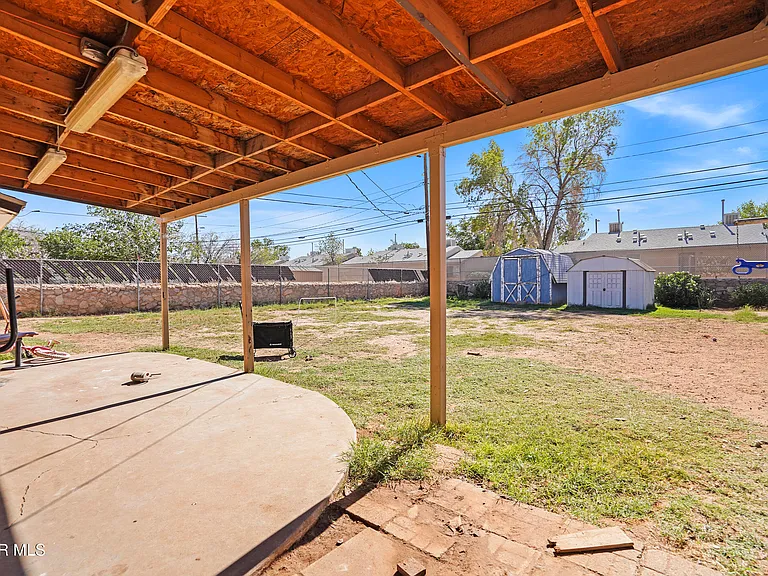5516 Fairbanks Dr — Photo 25
