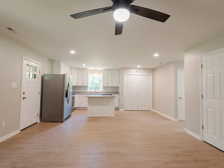 1104 Balls Creek Rd — Photo 4