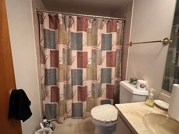 5th image of 400 Park Ave APT 512