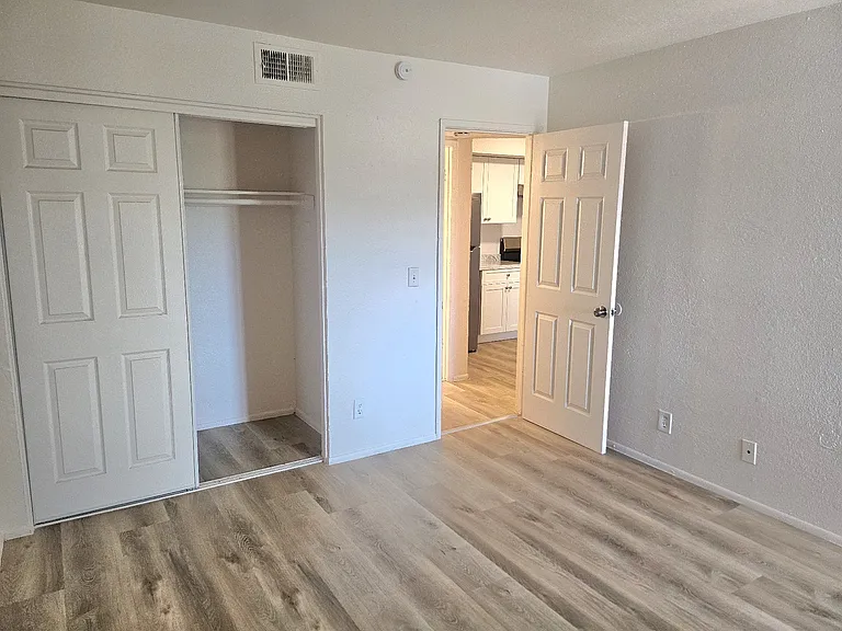 510 E Hatcher Rd #307 — Photo 16