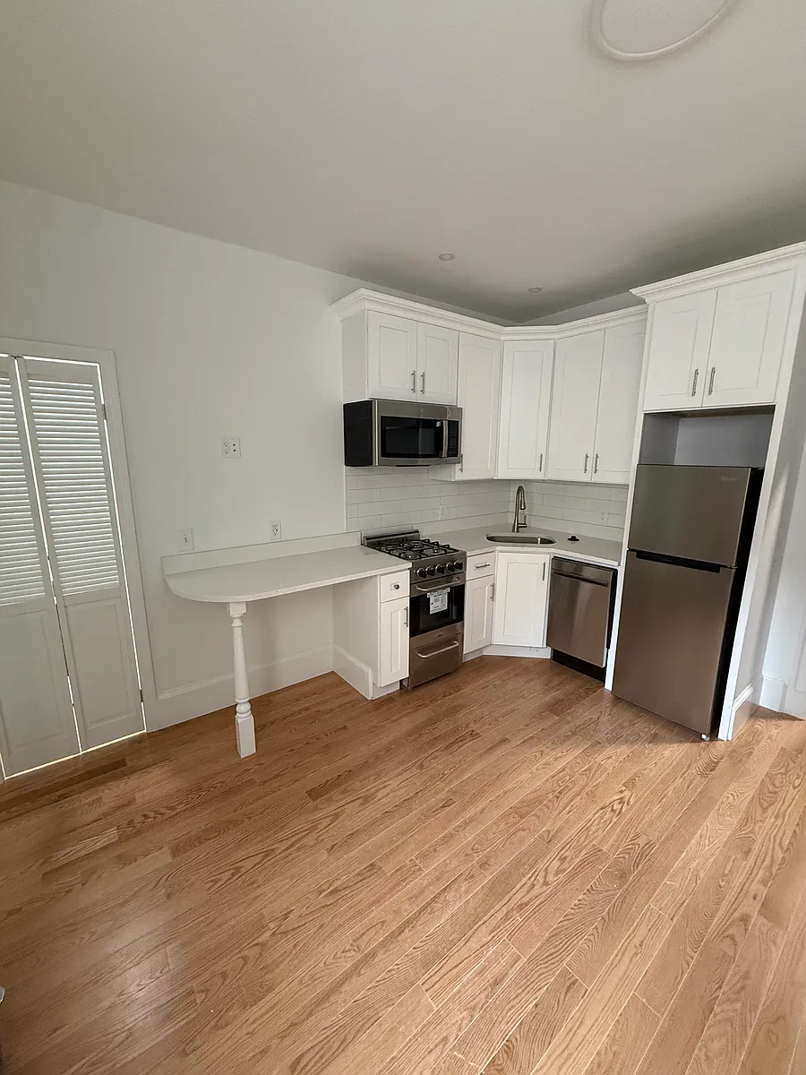 Building Photo - 44 Westland Ave #7