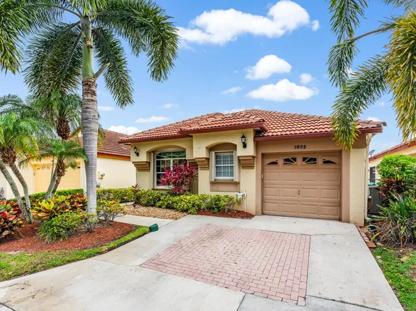 2095 Bonisle Cir, Riviera Beach, FL 33418