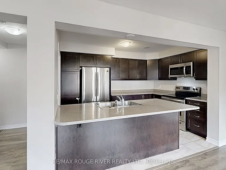 1061 Clipper Ln — Photo 10