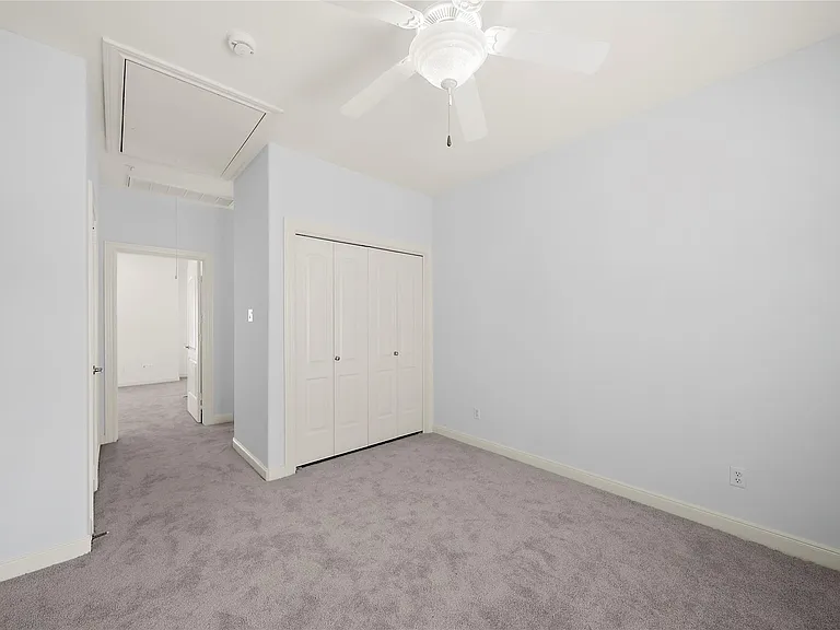 202 McGowen St #F — Photo 25