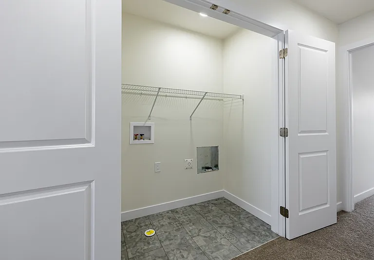 2113 209a St NW — Photo 12