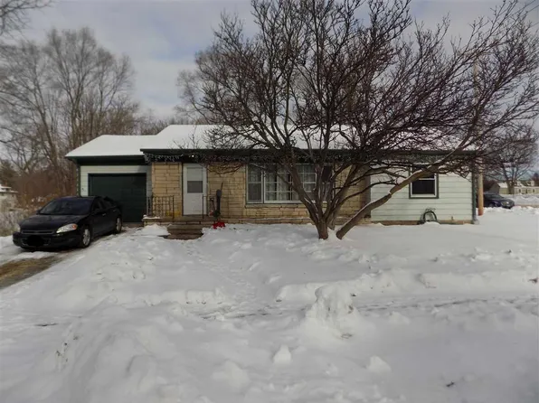 329 E Chapel St, Rockton, IL 61072