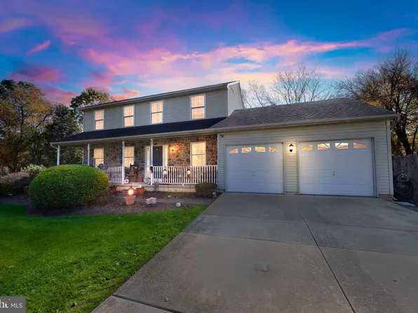 80 Grandview Ave, Williamstown, NJ 08094