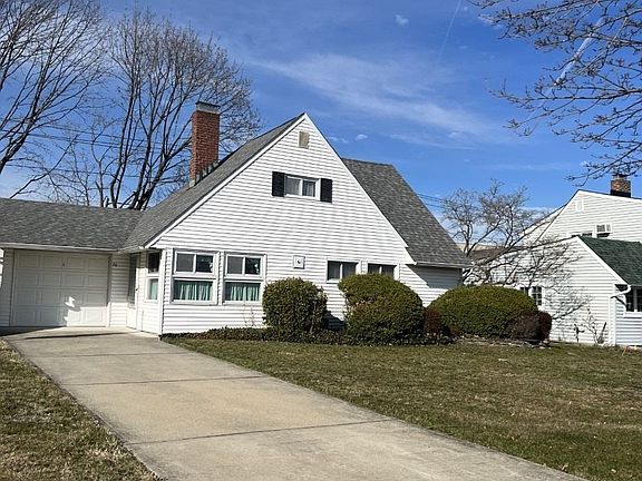 2nd image of 70 Walnut Ln