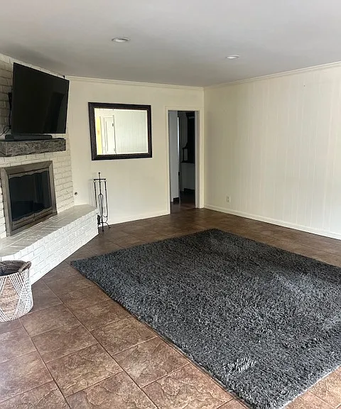 221 Sand St — Photo 9