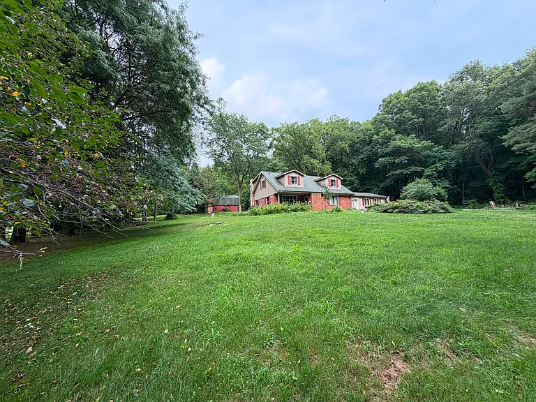 8274 Ellis Rd — Photo 23