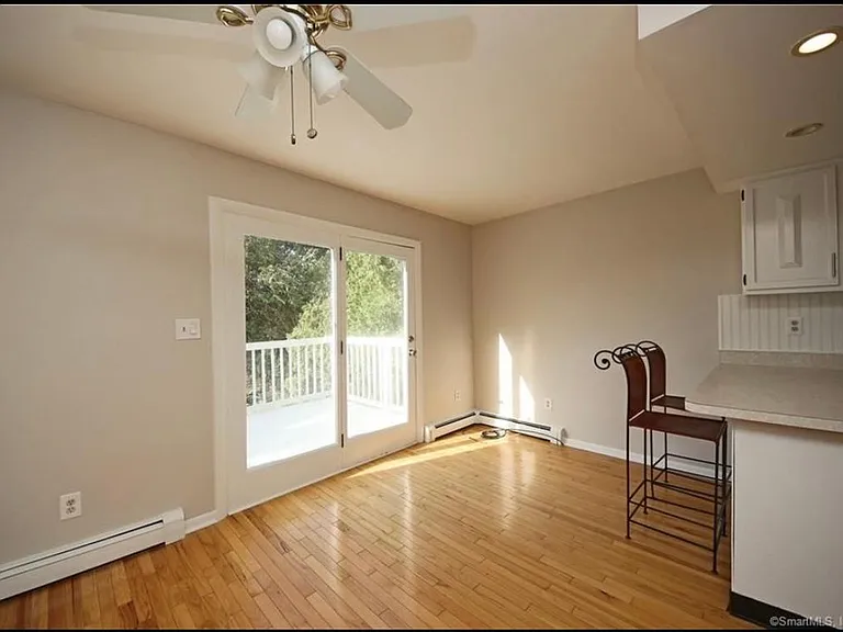 2030 Kings Hwy — Photo 14