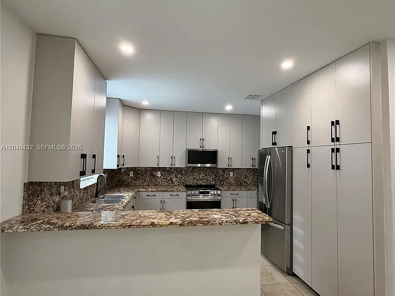 3110 SW 147th Ct — Photo 3