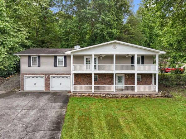 1302 Irwin Dr, Powell, TN 37849