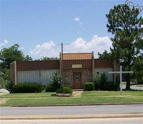 1st image of 1315 Kemp Blvd
