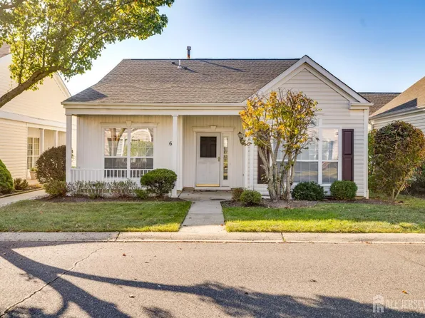 618 Harrier Dr, Monroe Township, NJ 08831