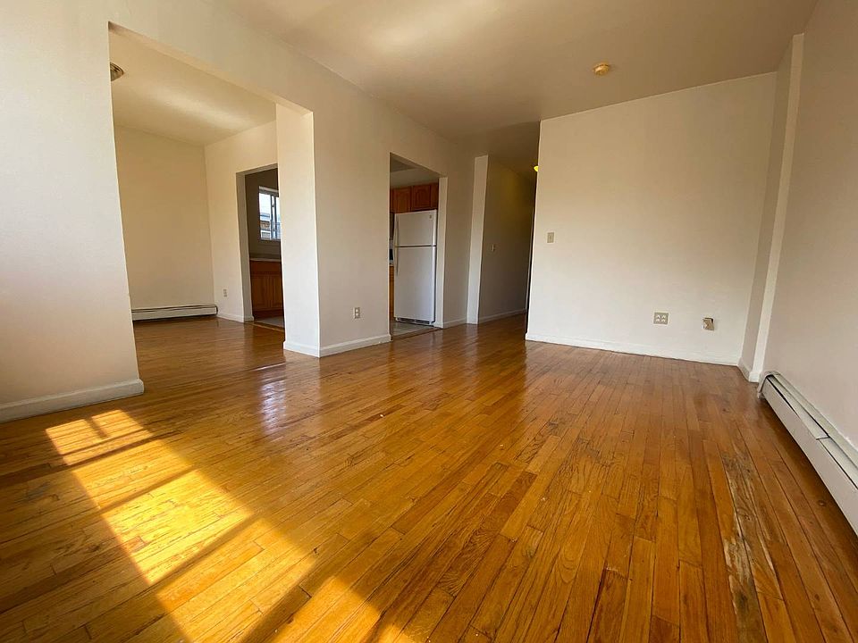 1st image of 4336 Baychester Ave #3