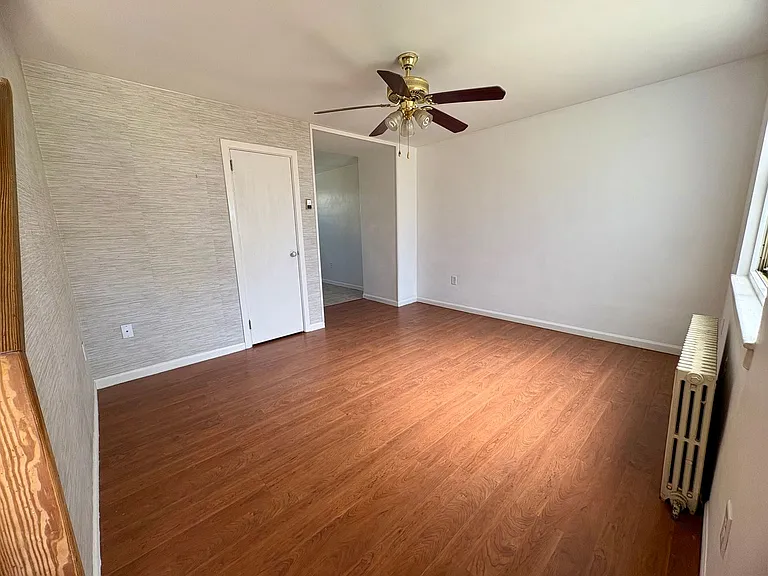 767 Clermont Ave — Photo 4