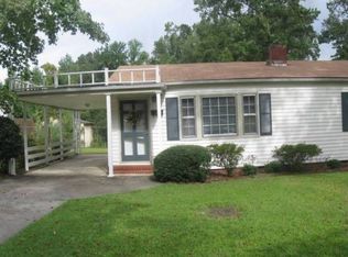 204 W Vance St, Williamston, NC 27892
