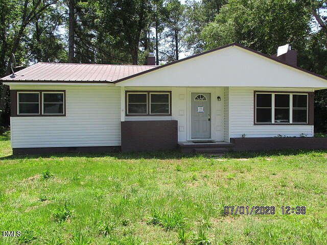 1st image of 304 Clement Dr