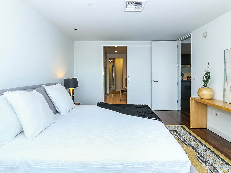 6250 Hollywood Blvd #11N — Photo 26