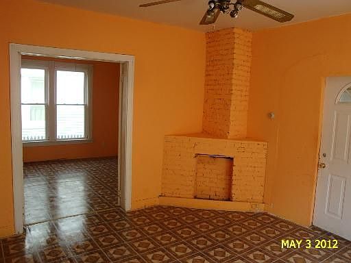 3rd image of 414 N 8th Ave
