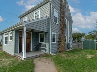 42 Waverly Road, Branford, CT 06405