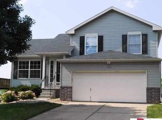 8006 Bauman Ave, Omaha, NE 68122