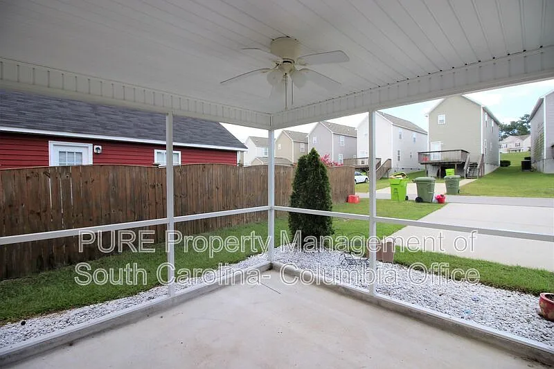 3 bed, 2.5 bath, 1728 sqft, $1,850 — Photo 4