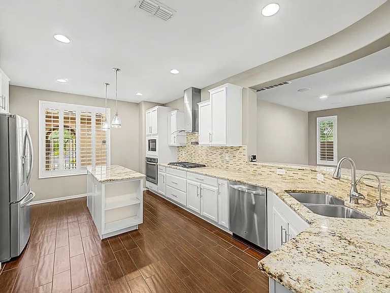 2539 W Rabjohn Rd — Photo 23