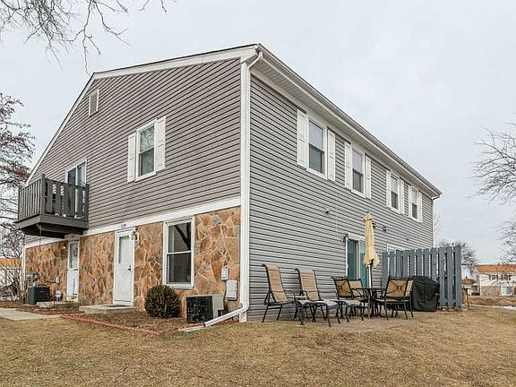 2nd image of 1119 Boston Hbr