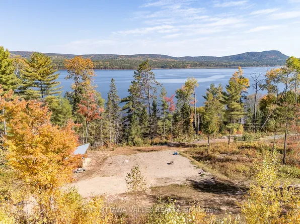274 McAnulty Rd, Deep River, ON K0J 1P0