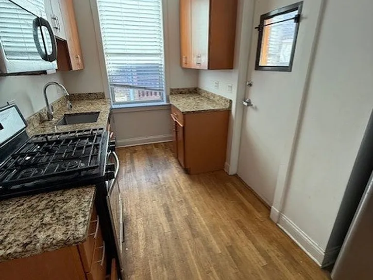2139 W Lunt LLC — Photo 4