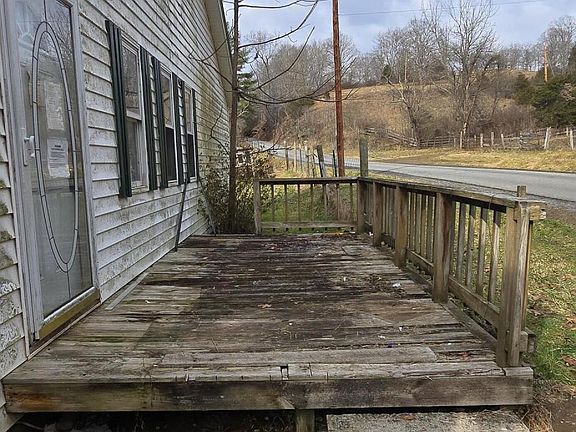 5th image of 5709 Blue Sulphur Springs Rd