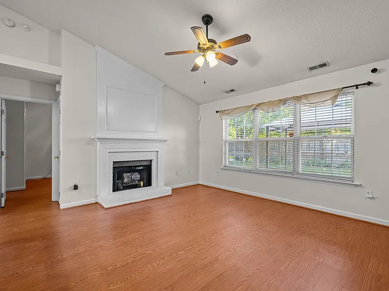 4109 Fawn Glen Dr — Photo 13