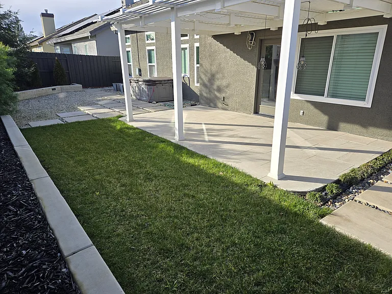 2428 Stefanie Dr — Photo 31