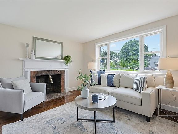 4th image of 190 River Vue Ave